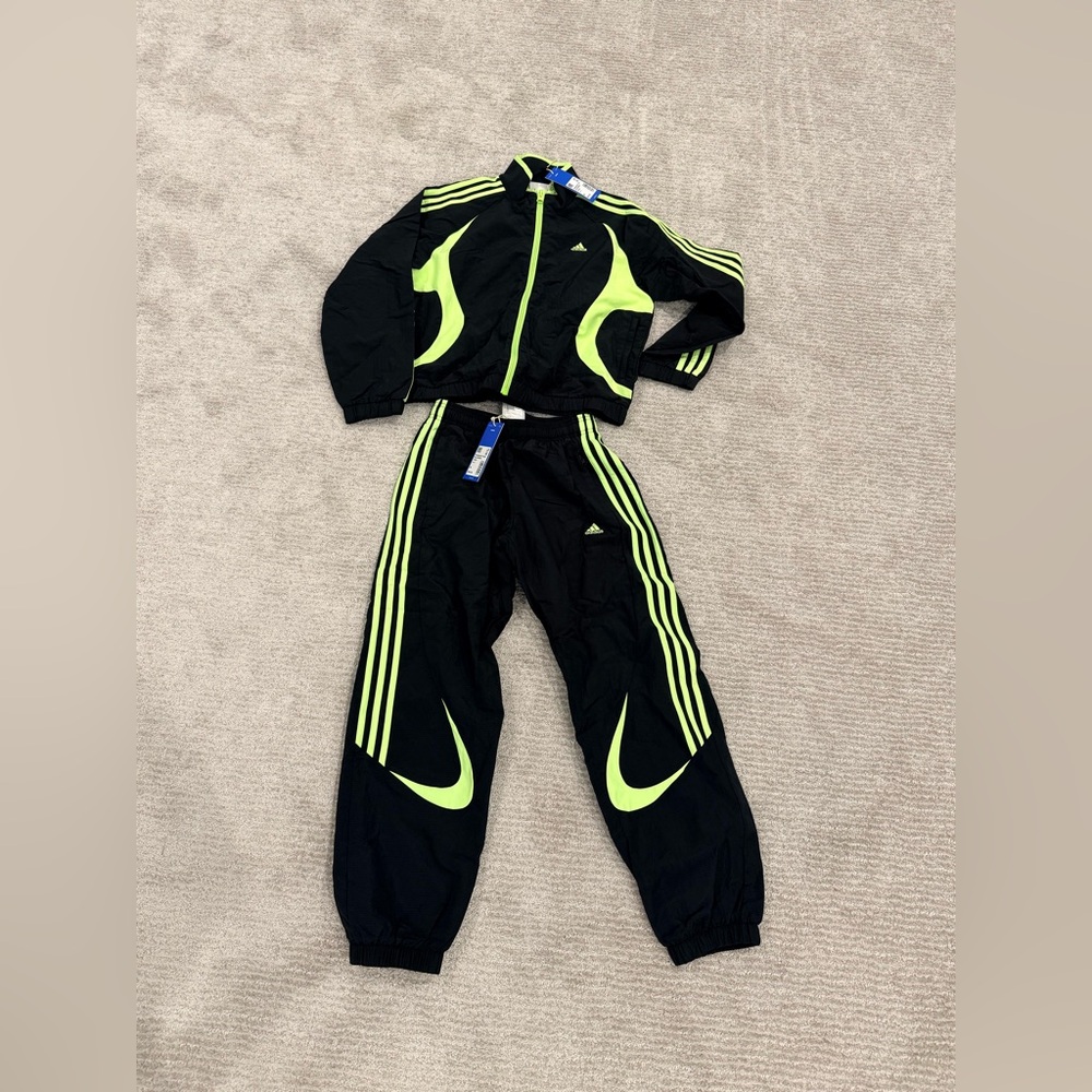 Adidas Warm up sports suit